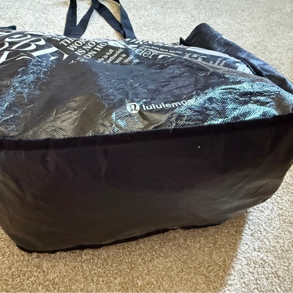 LULULEMON Large Black White Reusable Shopping Bag 16” X 13 1/2” Tote Retail Bag - Picture 6 of 12